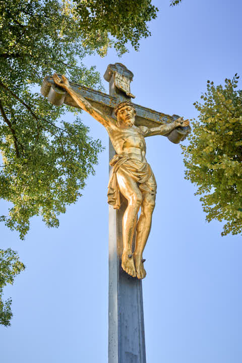 Gemeinde Bad_Griesbach Landkreis Passau Karpfham Feldkreuz am Aussichtspunkt hoch (Dirschl Johann) Deutschland PA